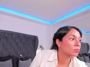 Riri_brunette  live sex cam