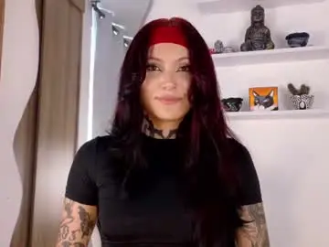 Sara_queen9  live sex cam