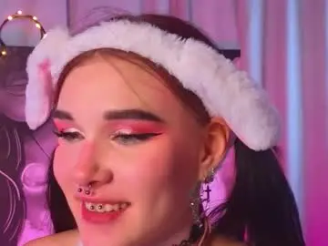 Sarahhunny  live sex cam