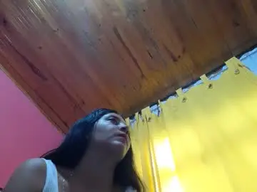 Scarlethot4ux  live sex cam