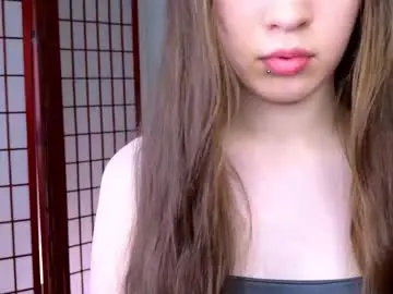 Silentlily  live sex cam