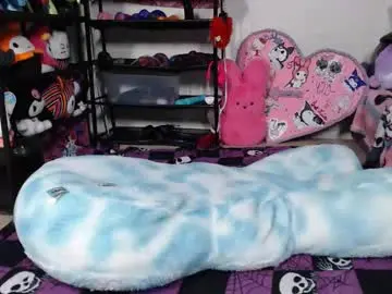 Tattedthickandpretty  live sex cam