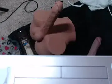 Tattedthickandpretty  live sex cam