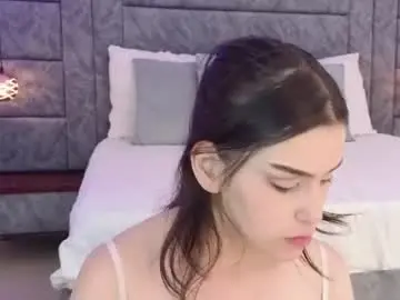 Alegna_227  live sex cam