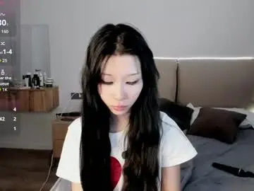 Ayloriaa  live sex cam