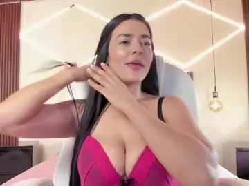 Bellaclaiir  live sex cam