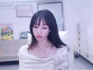 Candy8998  live sex cam