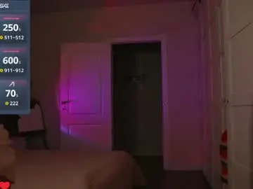 Gia_fendi  live sex cam