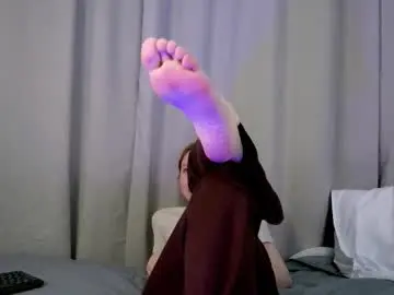 Lola_raivis_  live sex cam