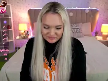 Missyymarty  live sex cam