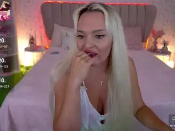 Missyymarty  live sex cam