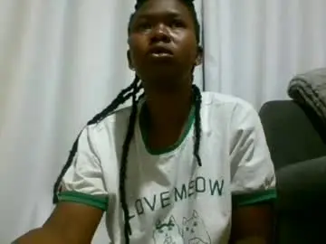 Queenleona61  live sex cam