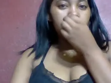 Tahiriniah  live sex cam