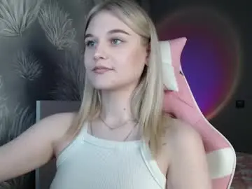Ariavelvets  live sex cam