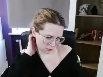 Blackrosezoey  live sex cam