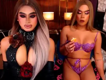 Chixfranching  live sex cam