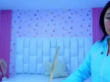 Emily_mills_s  live sex cam