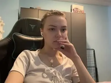 Eracloke  live sex cam