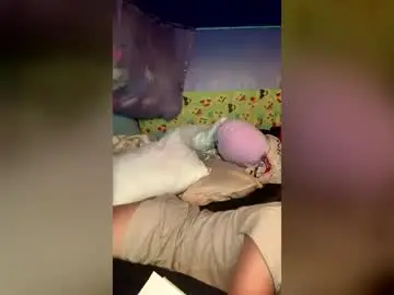 Highnesscanna  live sex cam