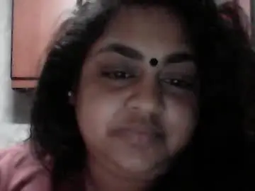 Indianpooja1027  live sex cam