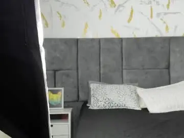 Laura_velle  live sex cam