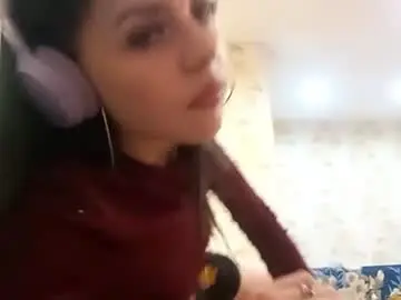 Lenitalaska  live sex cam