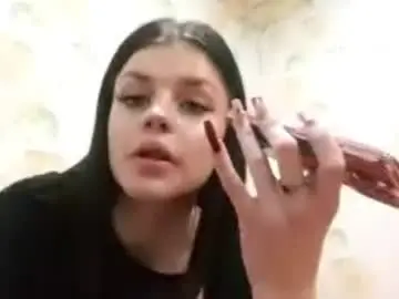 Lenitalaska  live sex cam