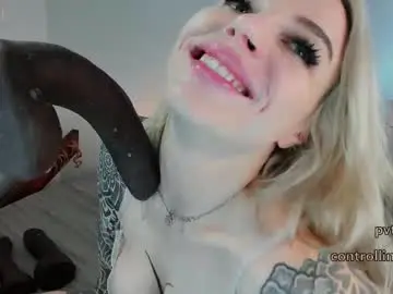 Lil_shouty_bitch  live sex cam