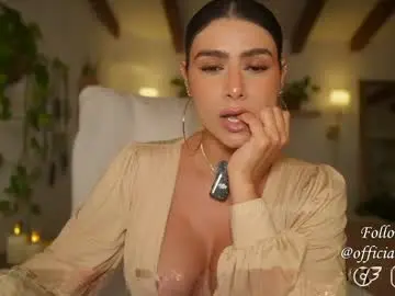 Meegan1  live sex cam