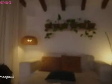 Meegan1  live sex cam
