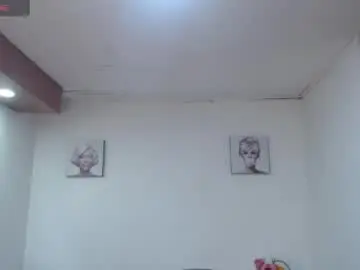 Milly_1_  live sex cam