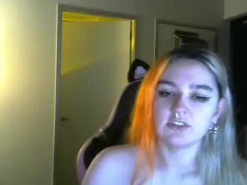 Succubusstray  live sex cam