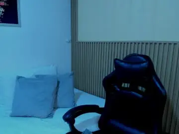 Summer_night_  live sex cam