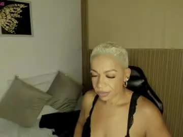 Summer_night_  live sex cam
