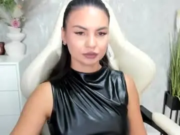 Goddessmiaa  live sex cam