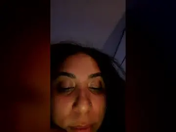 Picklepuffs222  live sex cam