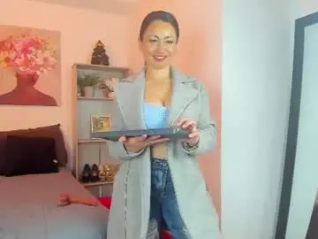 Saramilf_69  live sex cam