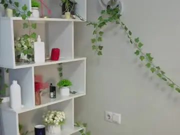 Skyemcguire  live sex cam