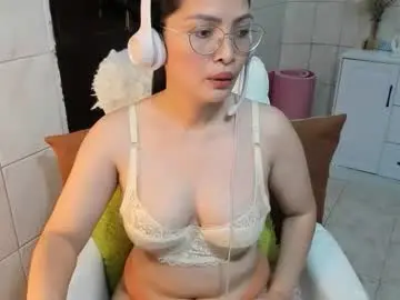 Urhotmistress02  live sex cam