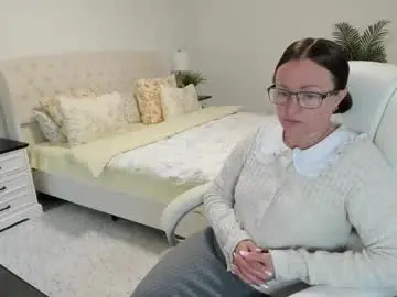 Vika7333  live sex cam