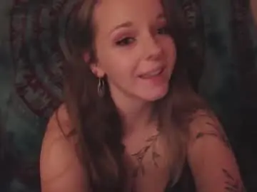 Woopsiedaisyfaye  live sex cam