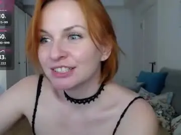 Yummylilya  live sex cam