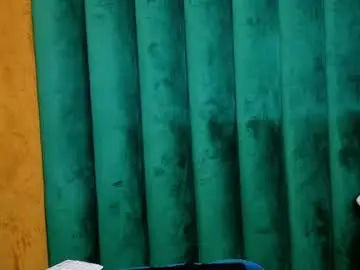 Aliaorr  live sex cam