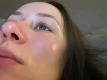 Caitlinhannah  live sex cam
