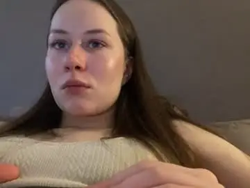Caitlinhannah  live sex cam