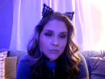 Calidreamin35  live sex cam