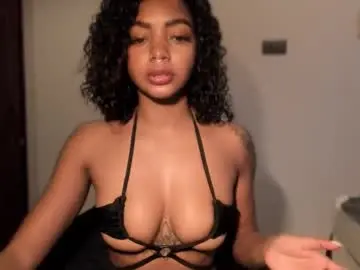 Lexy_squirt_queen  live sex cam