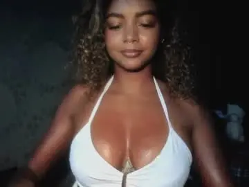 Lexy_squirt_queen  live sex cam
