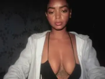 Lexy_squirt_queen  live sex cam