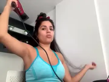 Leynaqueen  live sex cam